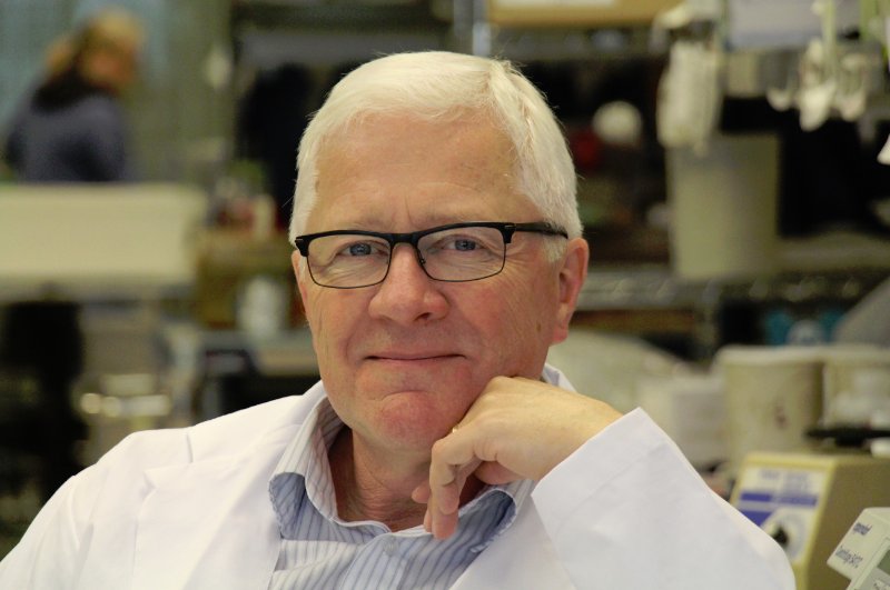 cancersociety's tweet photo. Read about Dr John Dick’s investigation of stem cells that lead to #leukemia. Learn more: https://t.co/bmOATVWT4q. https://t.co/SiBv1WWljv