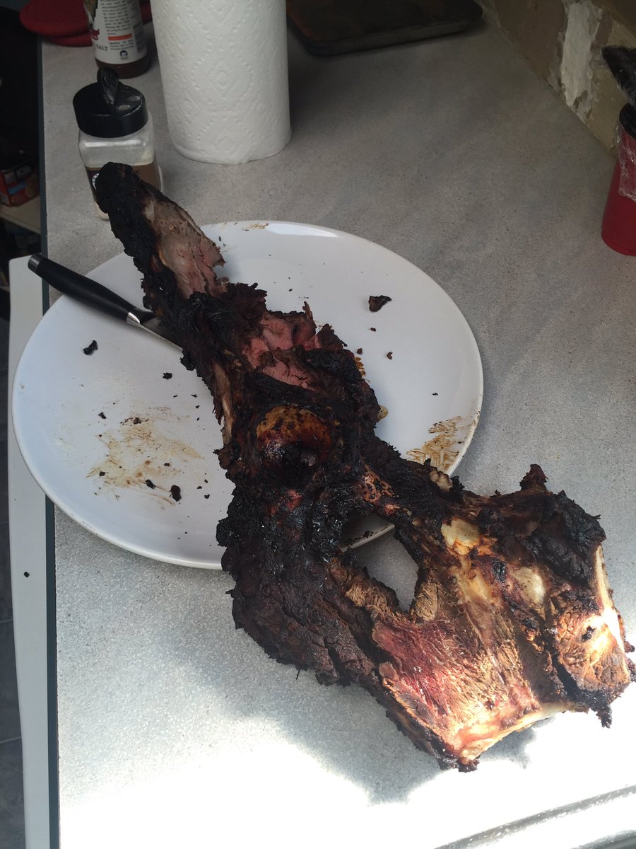 Thunderstealer7's tweet photo. Left over #moosebone for lunch. Gotta love #country food https://t.co/y3UVofA0wJ