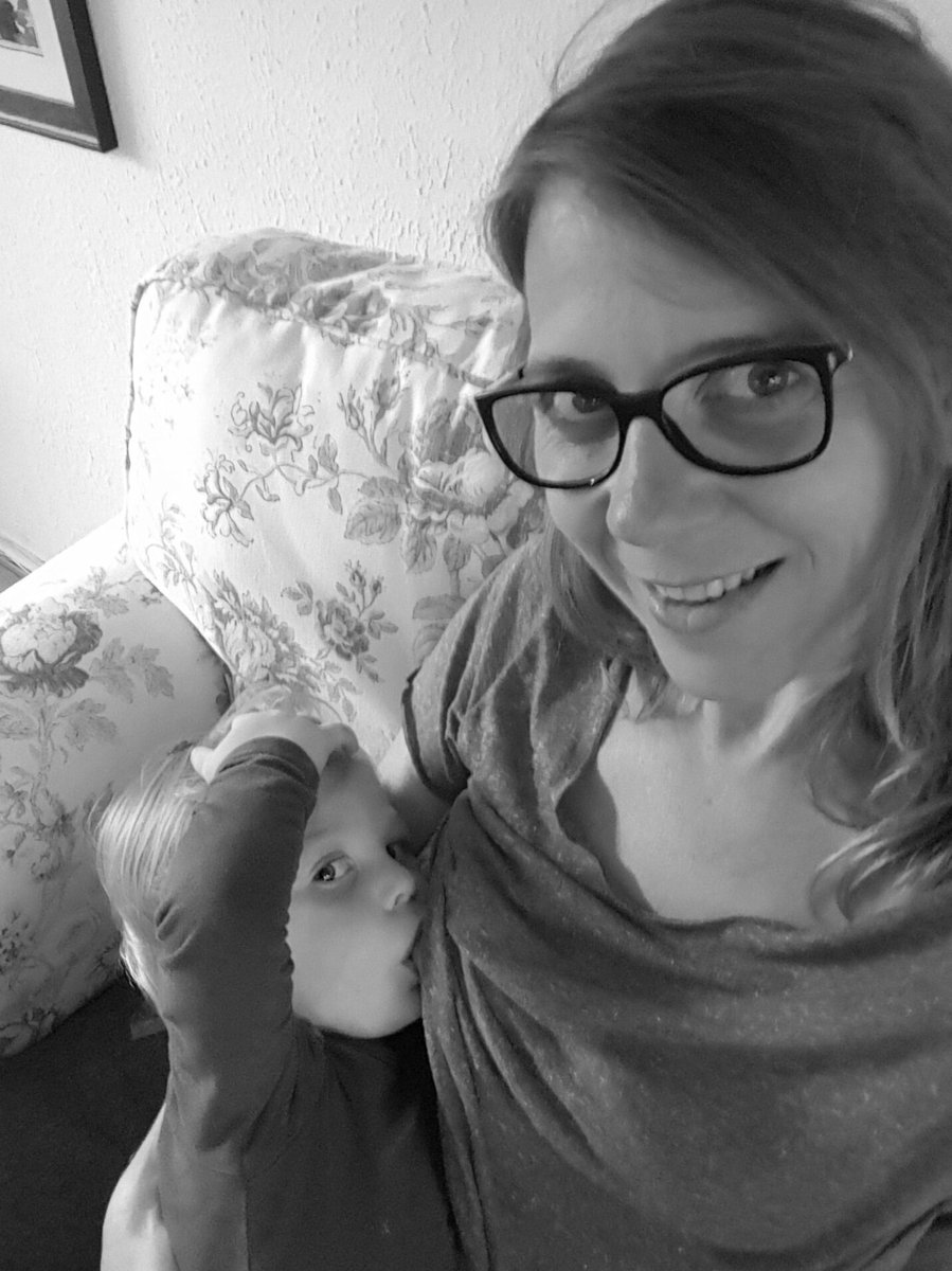 Margosaras's tweet photo. #bijna23maandenborstvoeding #worldbreastfeedingweek #wereldborstvoedingsweek #normalizebreastfeeding https://t.co/E0LK37Bkc4