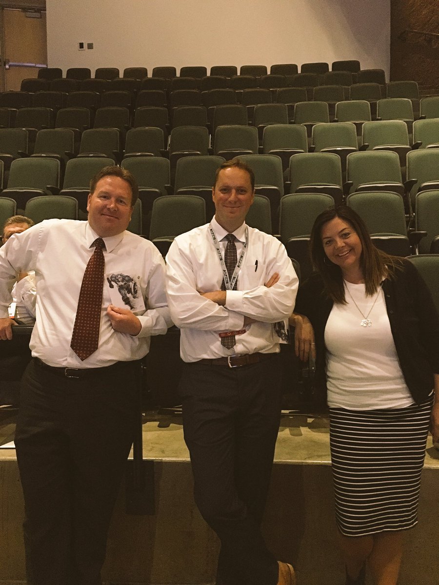 btalonia's tweet photo. @TimberlineGrizz Thanks for hosting the ASD Administrators Conference! #Superheros #ASDforce #alpineschools https://t.co/qeajWvcOJd