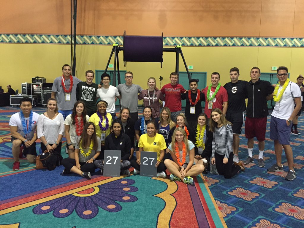 JCugnon's tweet photo. Team 27! #IILC #EYInterns https://t.co/hVhPETFtTR