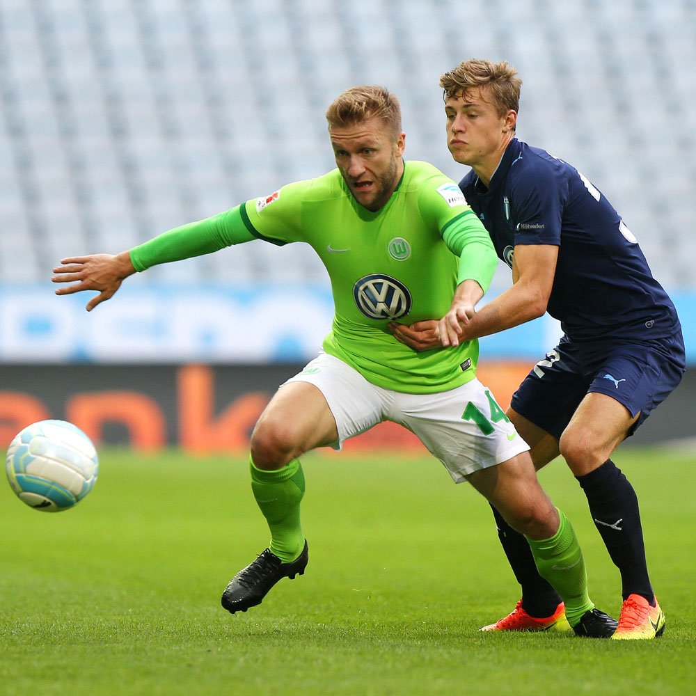 VfL_Wolfsburg's tweet photo. SPIELENDE Bei dem einen späten Treffer bleibt es. Die Wölfe gewinnen gegen @Malmo_FF mit 1:0. #MFFWOB https://t.co/fc6achdORM
