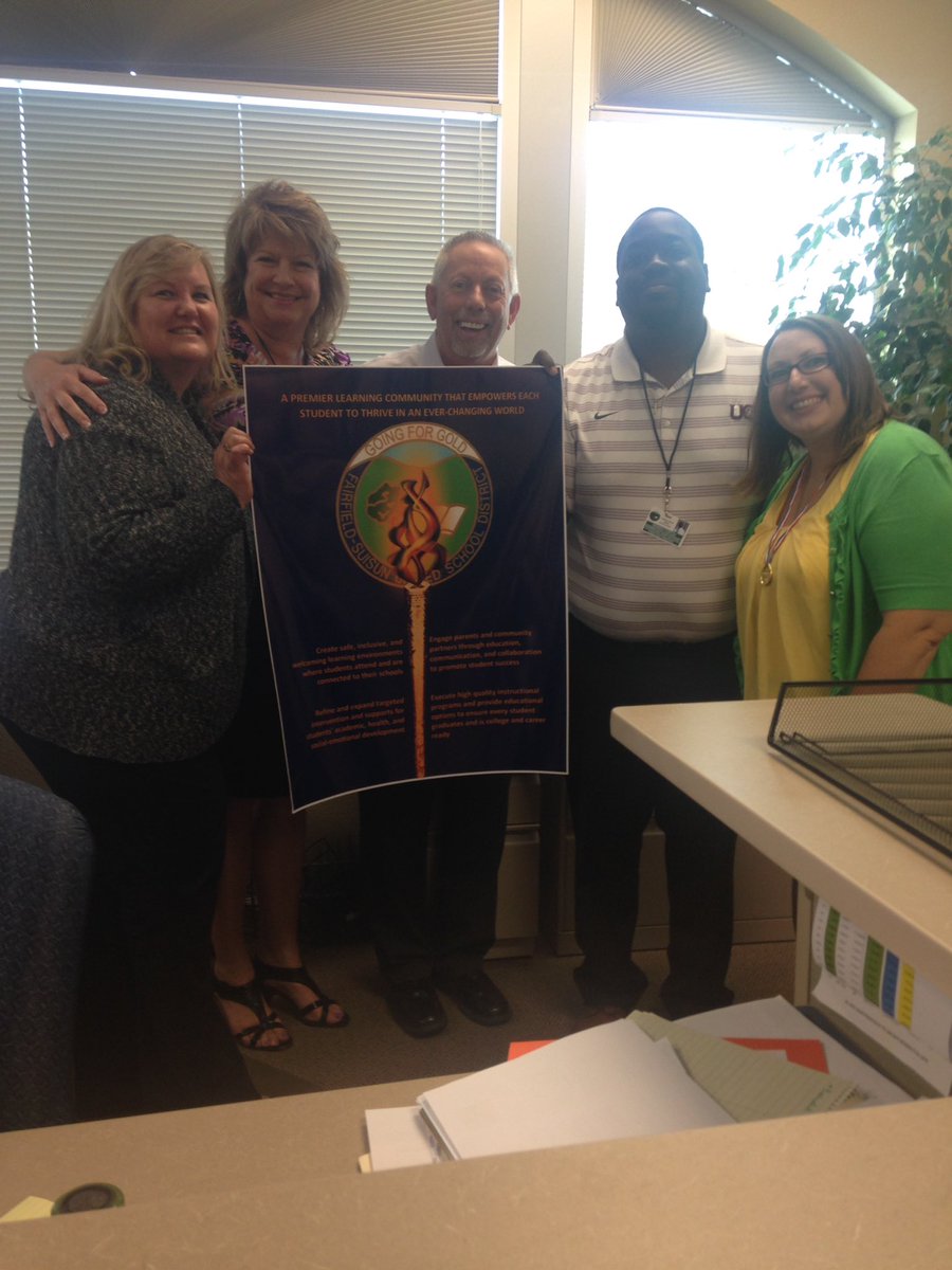 CMendozaEdD's tweet photo. #FSUSDPREMIERADMIN at Debra Dean's "office" in FSUSD Human Resources! Team 3 on the move! https://t.co/OgEFluKTLN