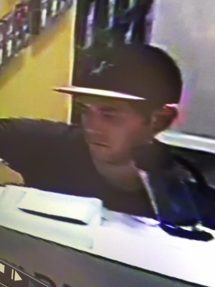 SocMedGirlyyj's tweet photo. These 3 B&amp;E'd #GoStudios in #yvr yesterday &amp; stole equipment. Recognise them? Call @1MichaelColeman or #Vancouver PD https://t.co/pGhx25M6QU