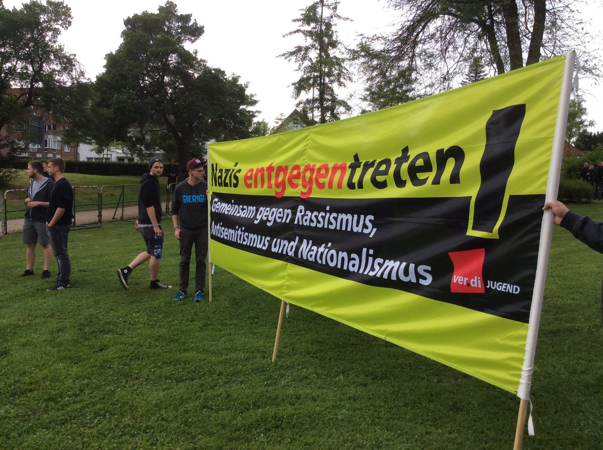 NazihMusharbash's tweet photo. Heute mit der Gewerkschaftsbund OS gegen die #AfD in #Bad Iburg demonstriert. https://t.co/pvMeGGsJ3i