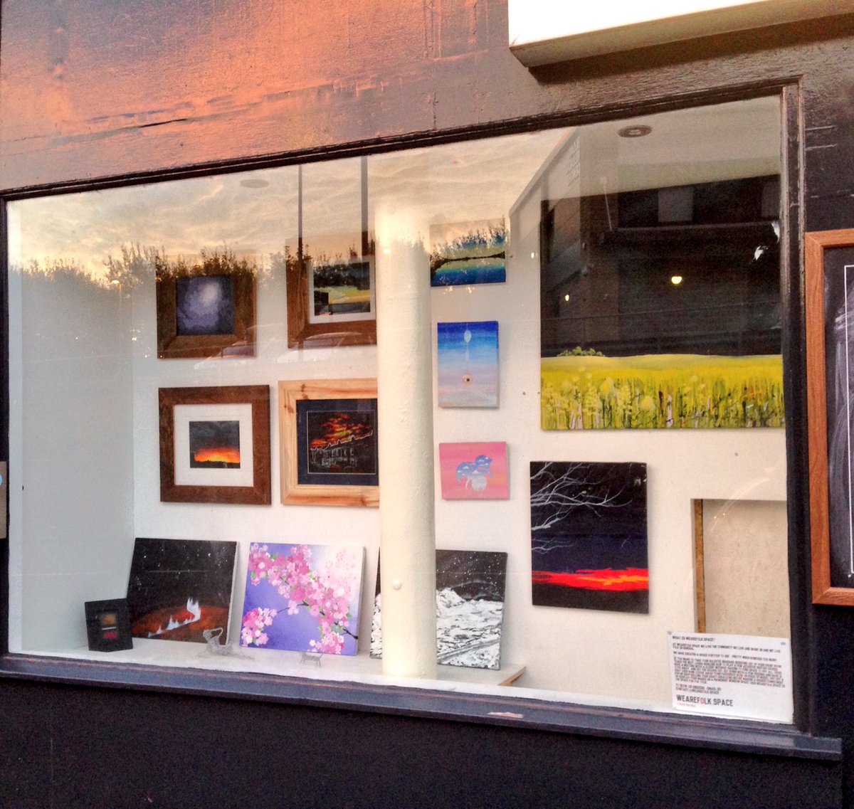 Spinning_Discs's tweet photo. #KarenRoscoe is showing off her incredible #art @wearefolkspace this week... #amazing stuff! #SheffieldisSuper https://t.co/npj2SOdNH9