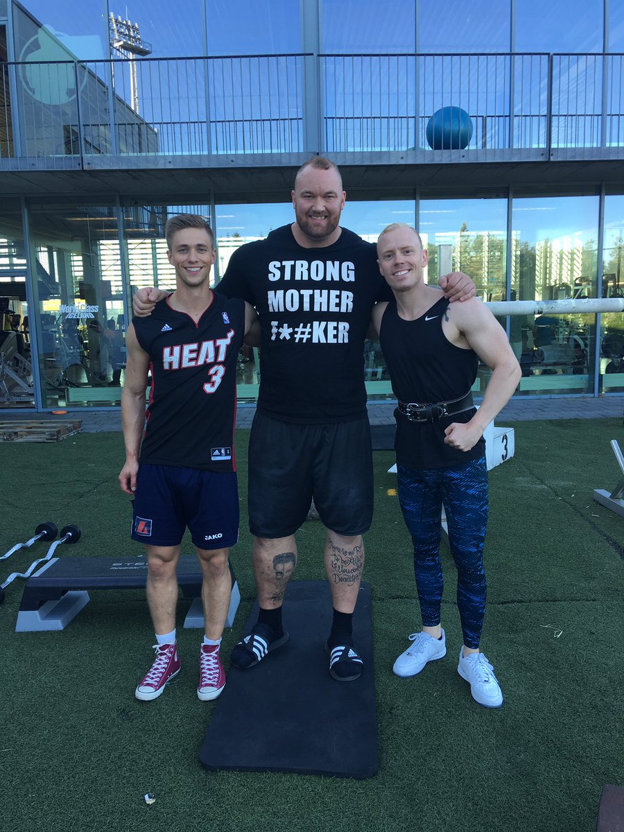 OddurVals's tweet photo. 3 af sterkustu mönnum heims #TheMountain https://t.co/LVgWPqzTHj