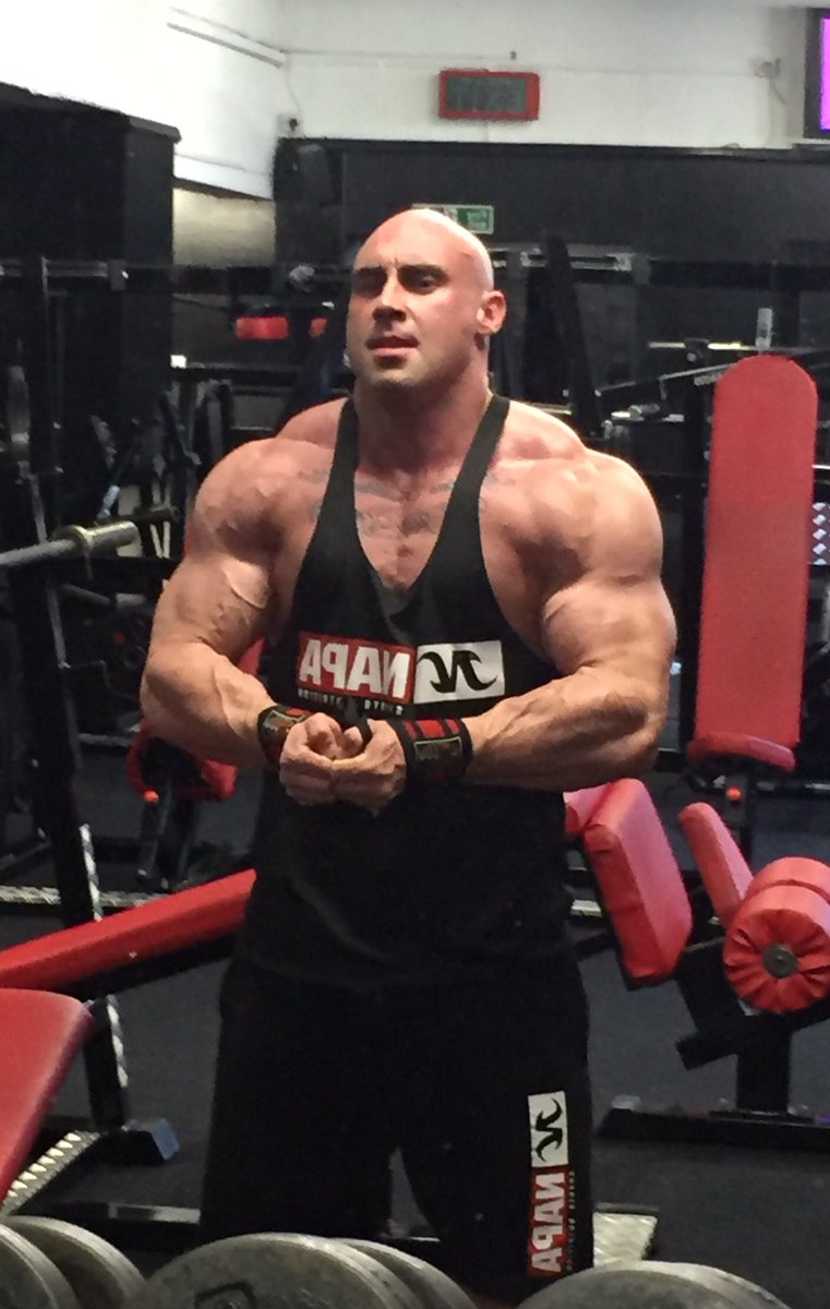 AntJacksonUK's tweet photo. 10 weeks to go.. Coming in slowly but surely 💪🏻👍🏻@nsn_supplements @Bigsi2306 #teamnapa #nabbaengland https://t.co/MSNSf0xkiz