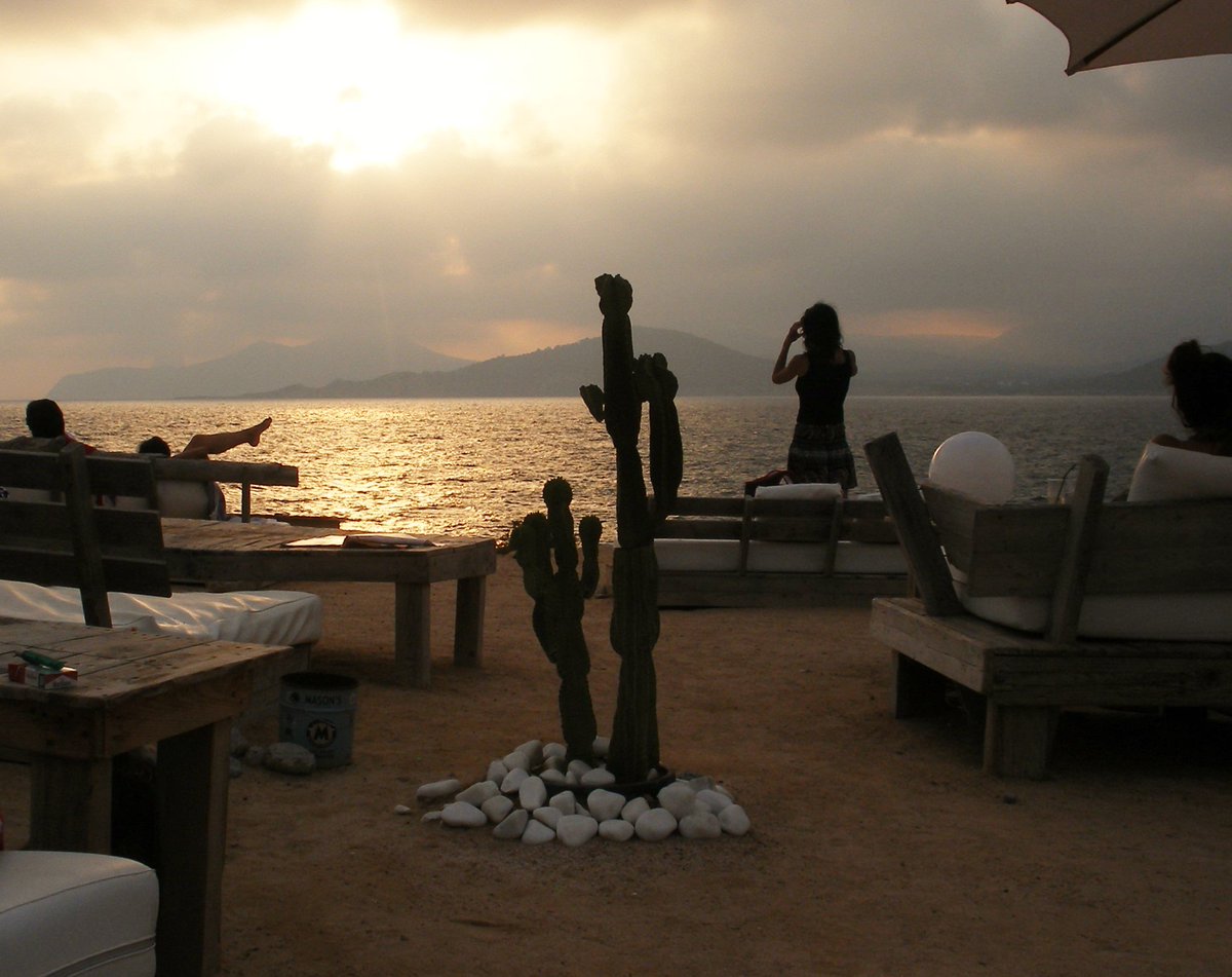 RenoirGuides's tweet photo. #Ibiza #Ibiza2016 @ECCBeach #ExperimentalBeach #CapdesFalco #chillout #sunset #salinas #SantJordideSesSalines https://t.co/jhUKHQQUwS
