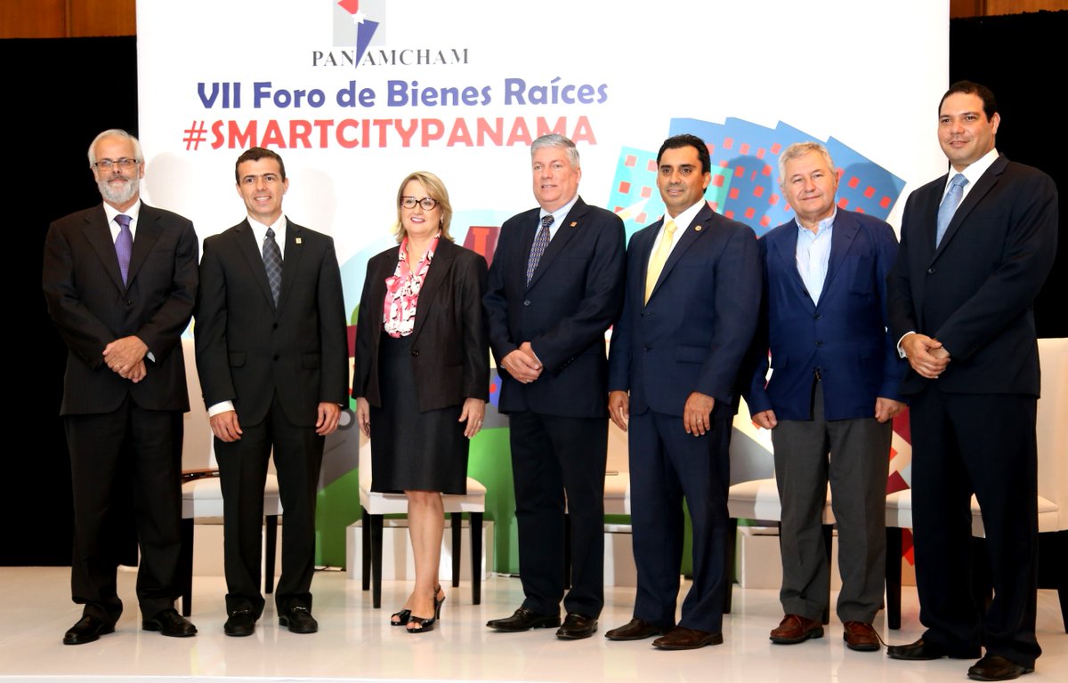 aigesinnovacion's tweet photo. AIG presente en #SmartCityPanama VII Foro de Bienes Raíces organizado por @panamcham https://t.co/49DeP1z9zn