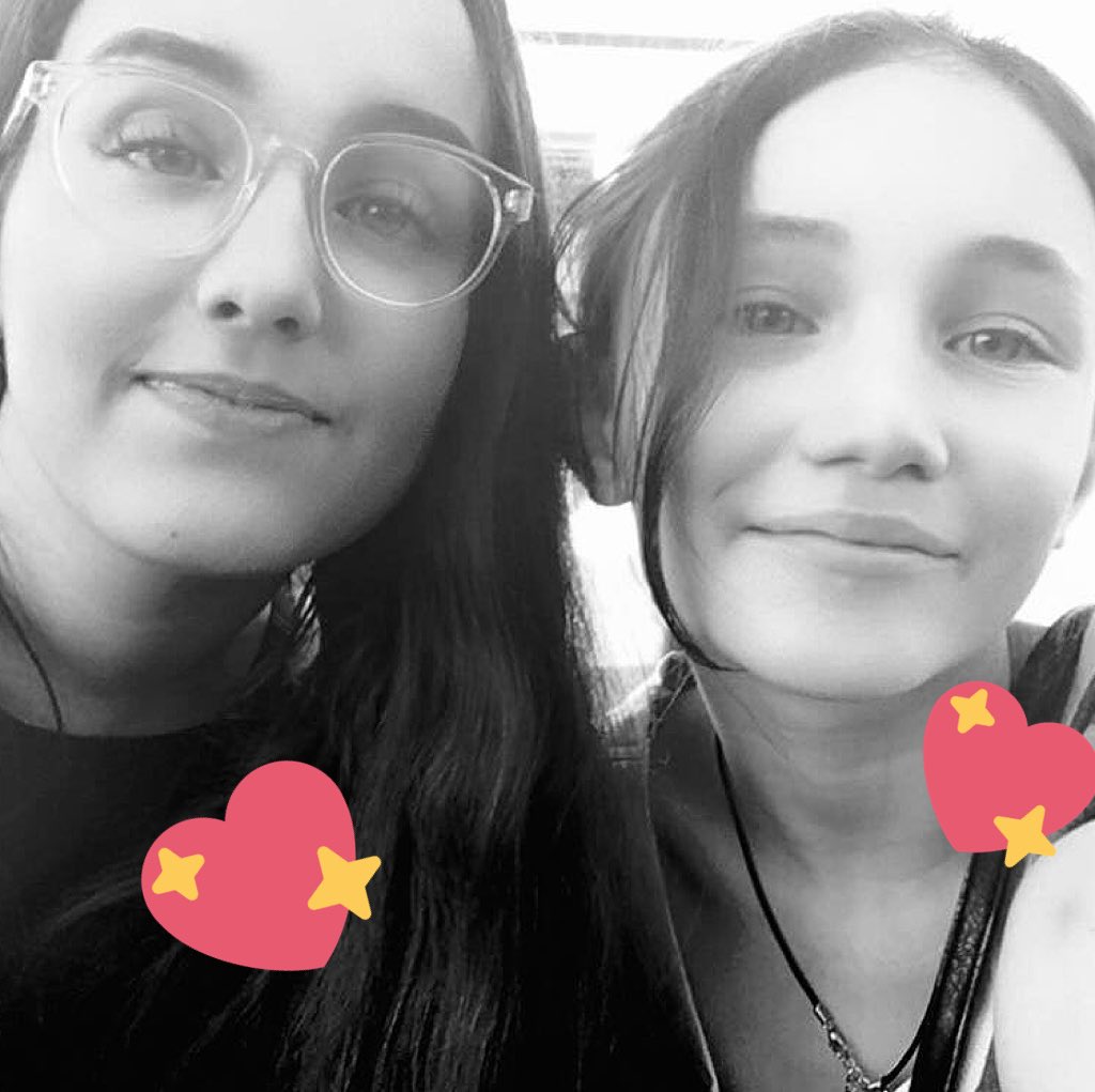 indicaquarius's tweet photo. not to be a cupcake but #internetfriendpositivity 👯 https://t.co/ThKZ0dSQUf