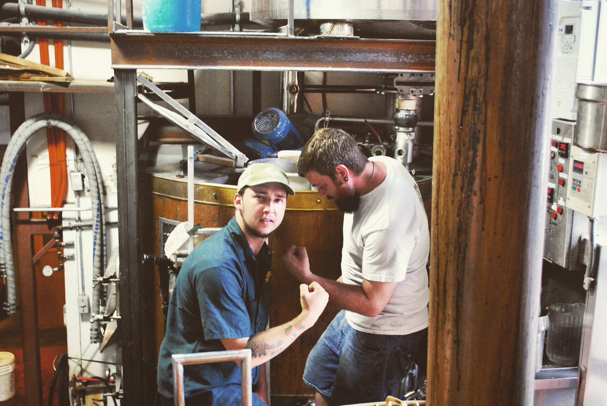 adkbrewery's tweet photo. Pure #beer strength on display on the #brewdeck today.
Sam also appears to be doing his version of #BlueSteel. https://t.co/gGkwdl4I3k