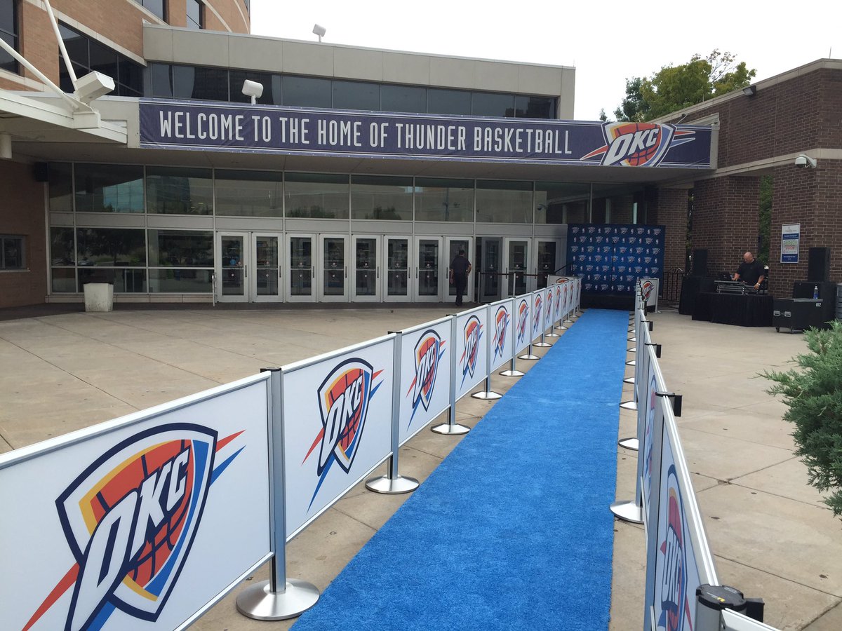 okcthunder's tweet photo. Come outside @ChesapeakeArena by 4 to greet Russell and show your appreciation! Free snow cones, prizes, more. https://t.co/dgfg6XMxXg