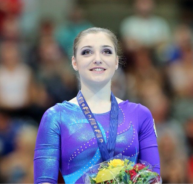 ALIYA MUSTAFINA - Página 2 CpChb5PVIAEC4Sa