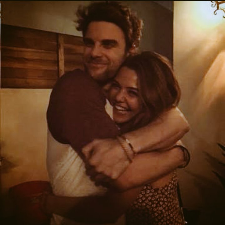 aşkımın doğum gününde eğlenirken 💘 <a href="/saykoyavru/">Kol Mikaelson</a>