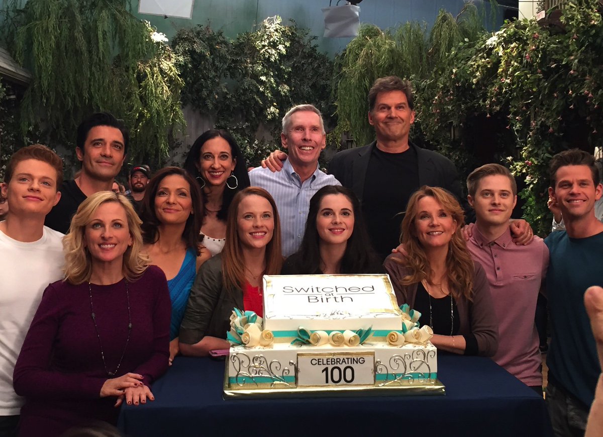 Lizzy_Weiss's tweet photo. I HAVE NEWS! The 5th &amp; final season of #SwitchedatBirth - including our 100th episode - airs Tuesday, January 24th! https://t.co/gwZGHFIqaX