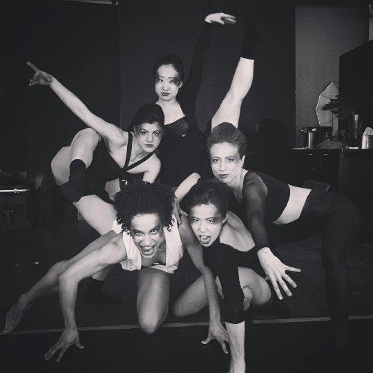 lightsresolve's tweet photo. On the "Puzzle" music vid set w/our fine modern dancers. #TBT #BTS #LRpuzzle #lightsresolve  https://t.co/wBojNGQ6RZ https://t.co/81Nzx0Jbfn