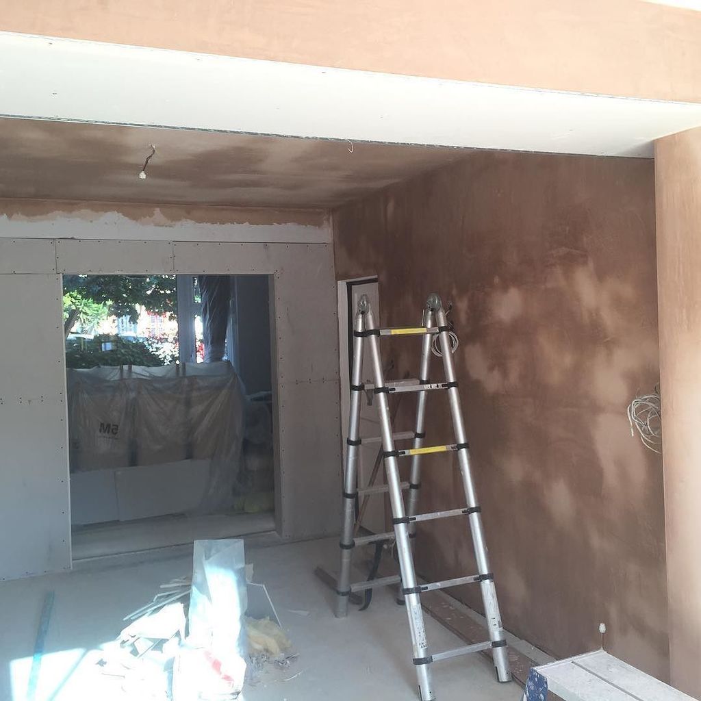 msbelectrical's tweet photo. Plastering time #morespacebuilding #hove #brighton #brightonbuilder #building https://t.co/LBm0bxeknI https://t.co/BFUpXWleGB