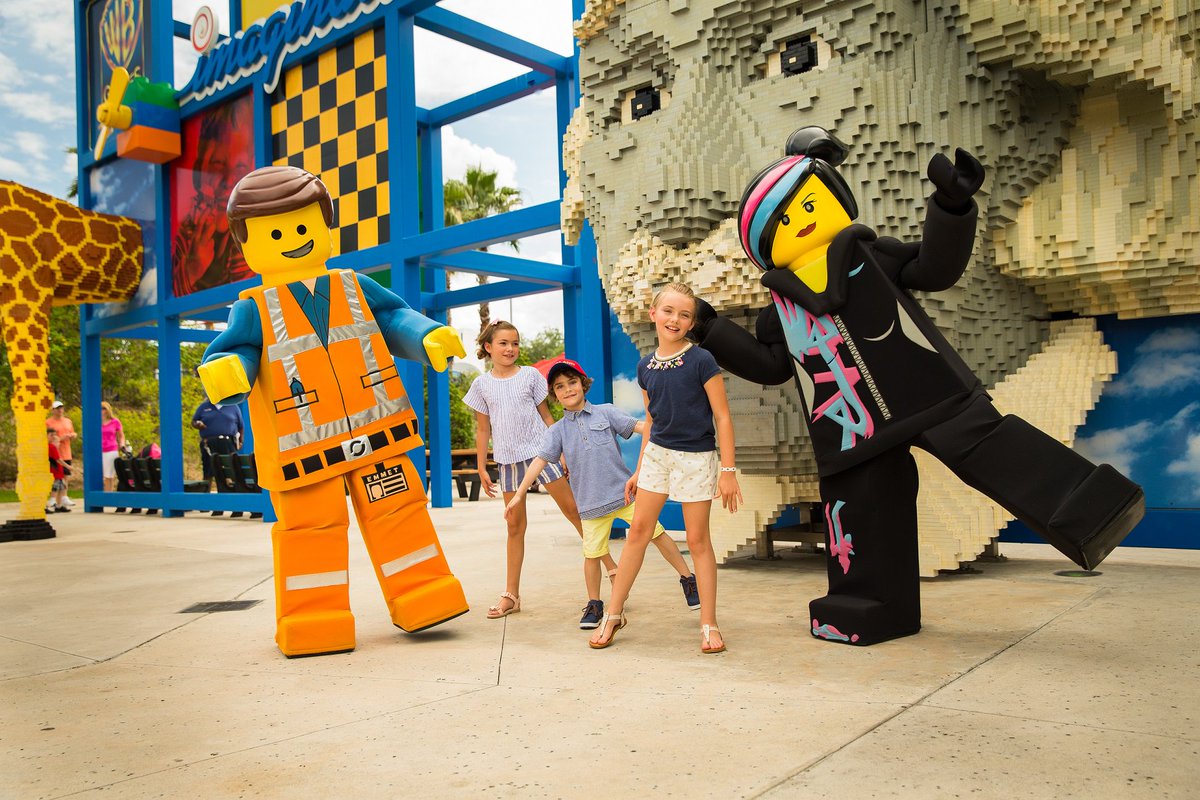 LEGOLANDFlorida's tweet photo. Emmet and Wyldstyle are getting warmed up for the #SummerOlympics! RT if you're excited too! https://t.co/Ri1zXS4Sov