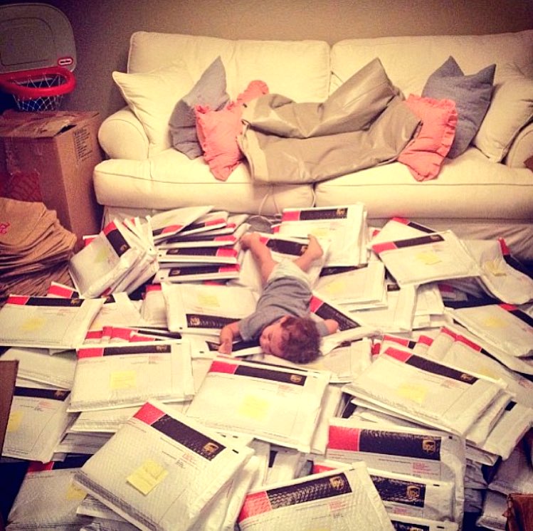 isolabody's tweet photo. Sleeping on the job during our 1st Good Morning America sale 4 yrs ago. #AllNatural #Isolabody #NaturalSkincare #tbt https://t.co/mdf9qElRVe