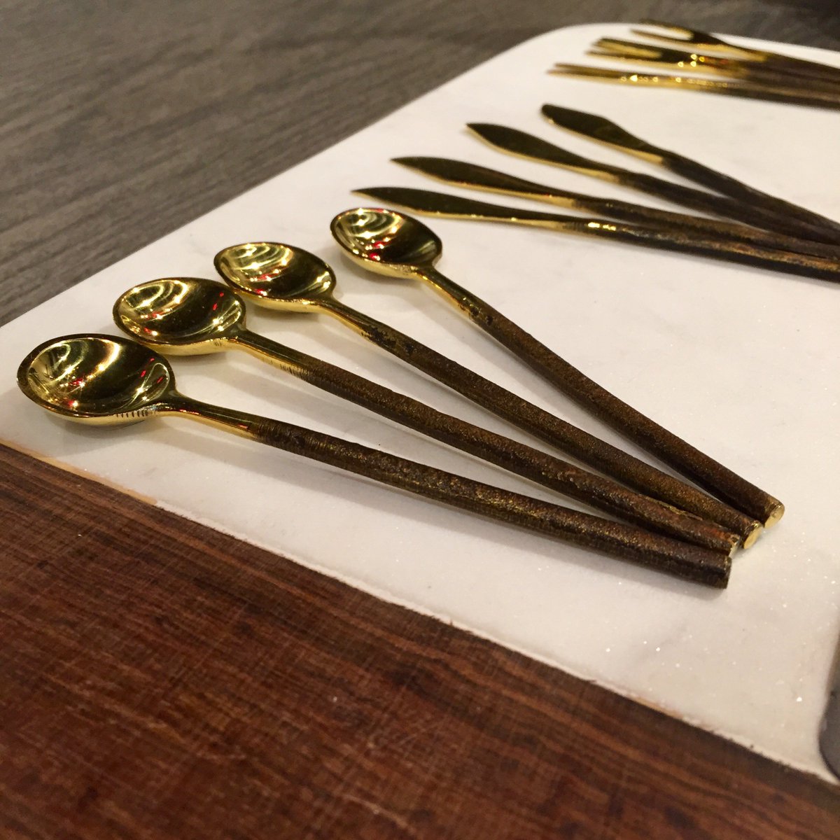 Solid_Austin's tweet photo. Shine and dine! #roosthomefurnishings #Austinfurniture #austindecor #SOLIDshowroom #SOLIDaustin #Solid5e https://t.co/0F2P5sk3Si