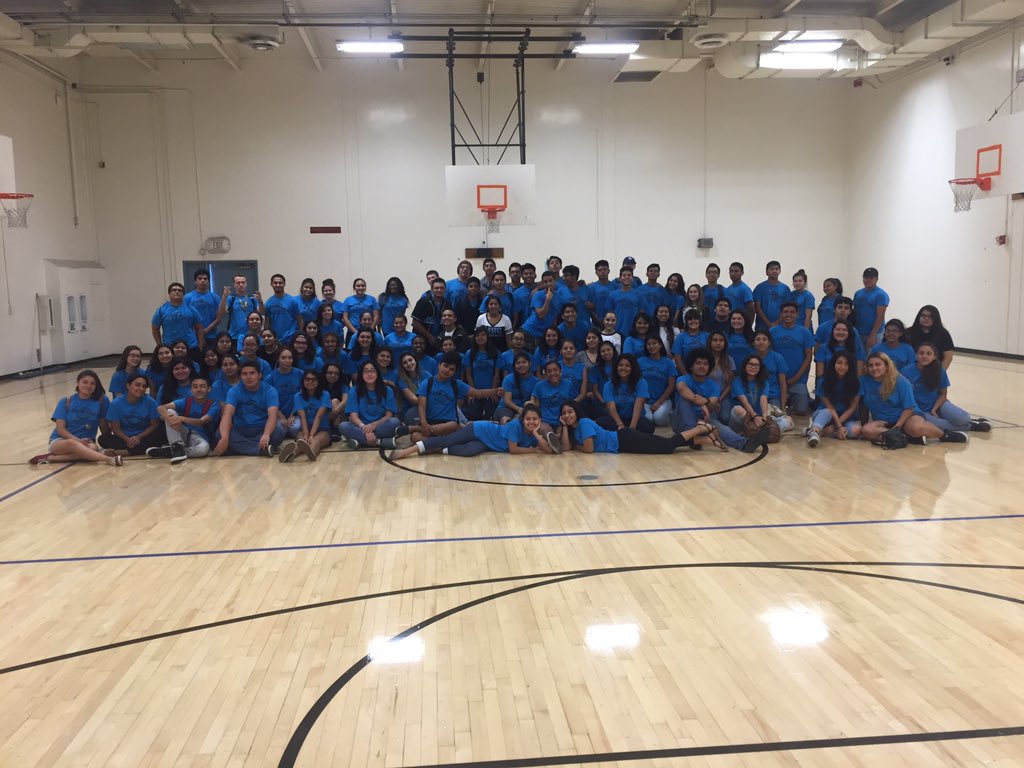 What crew?! 💛Ⓜ️💙 #WeGotYouFreshmen