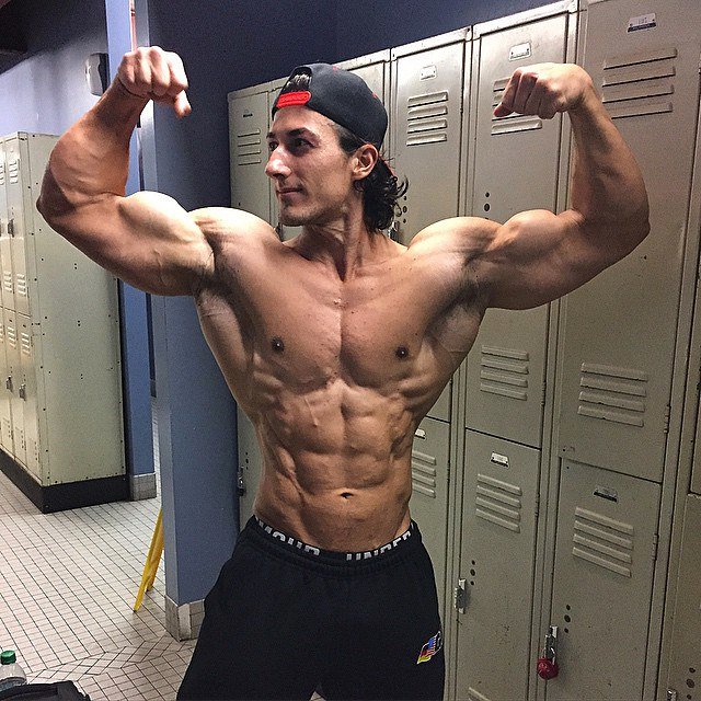 OnlineStrength.com tweet media