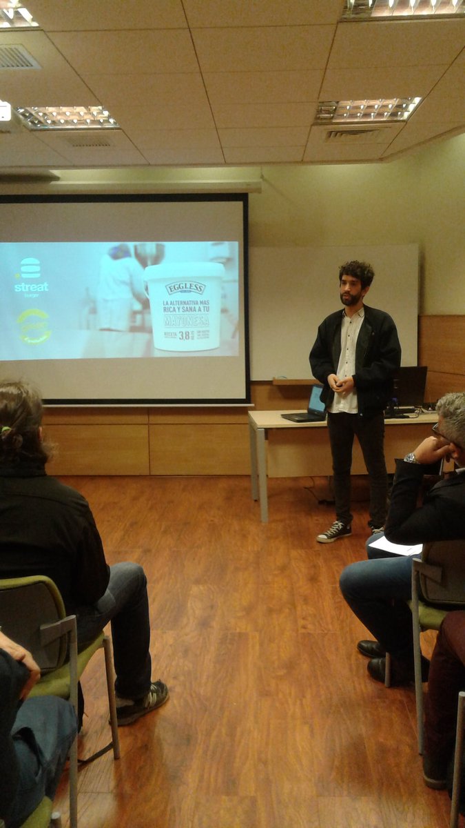 CHRYSALIS_PUCV's tweet photo. Se presenta ante los inversores Felipe Ventura de @EgglessMayo, la mayonesa sin huevo. https://t.co/gyDZjUB9CS