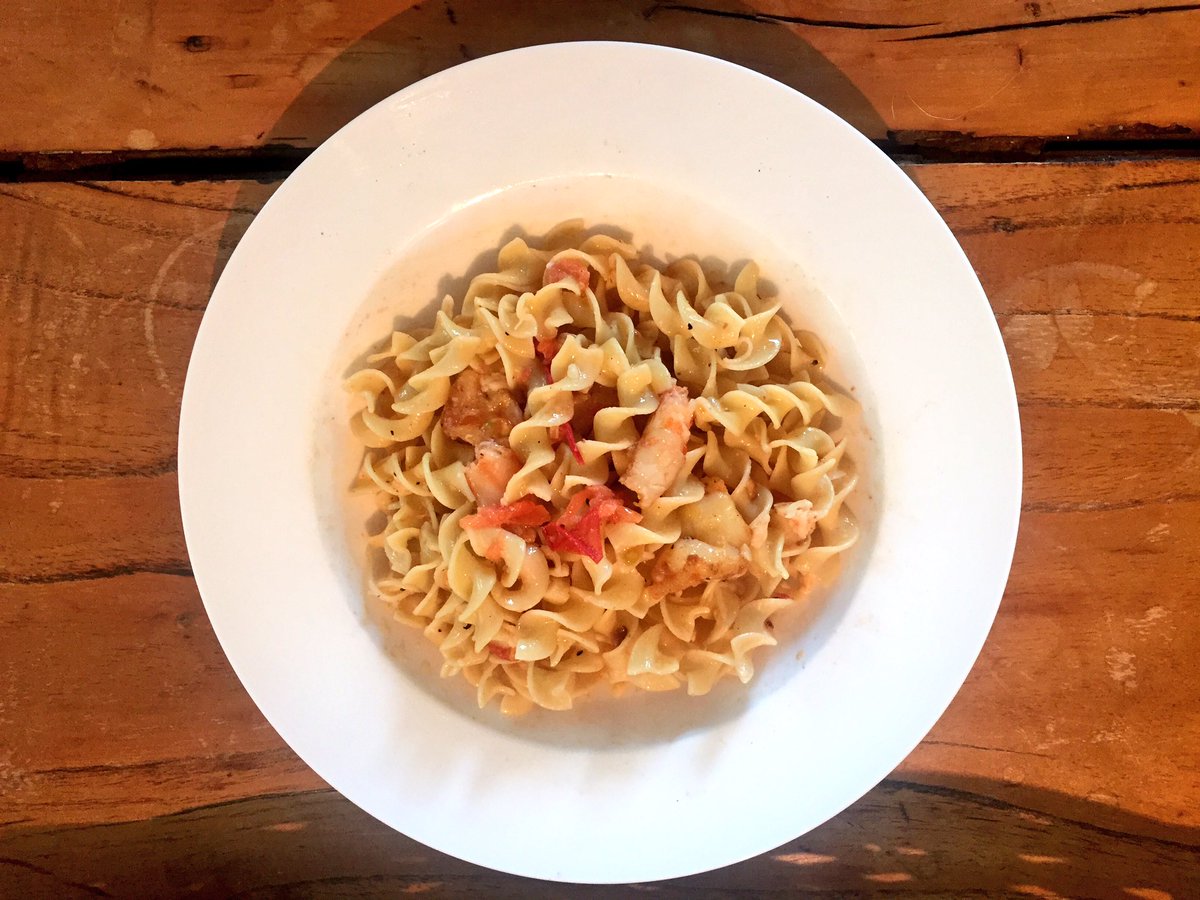 rachel_angel7's tweet image. #summerpasta #gardentomatoes