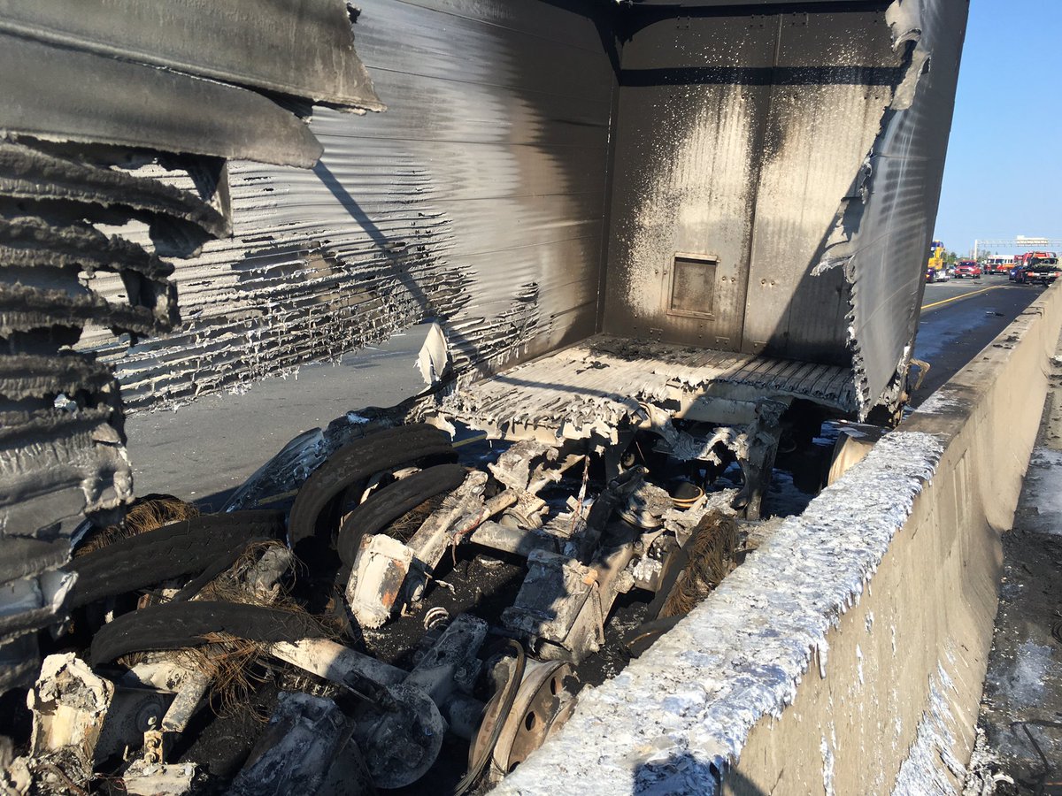 Sgt Kerry Schmidt on Twitter "Collision on the QEW Toronto bound lanes