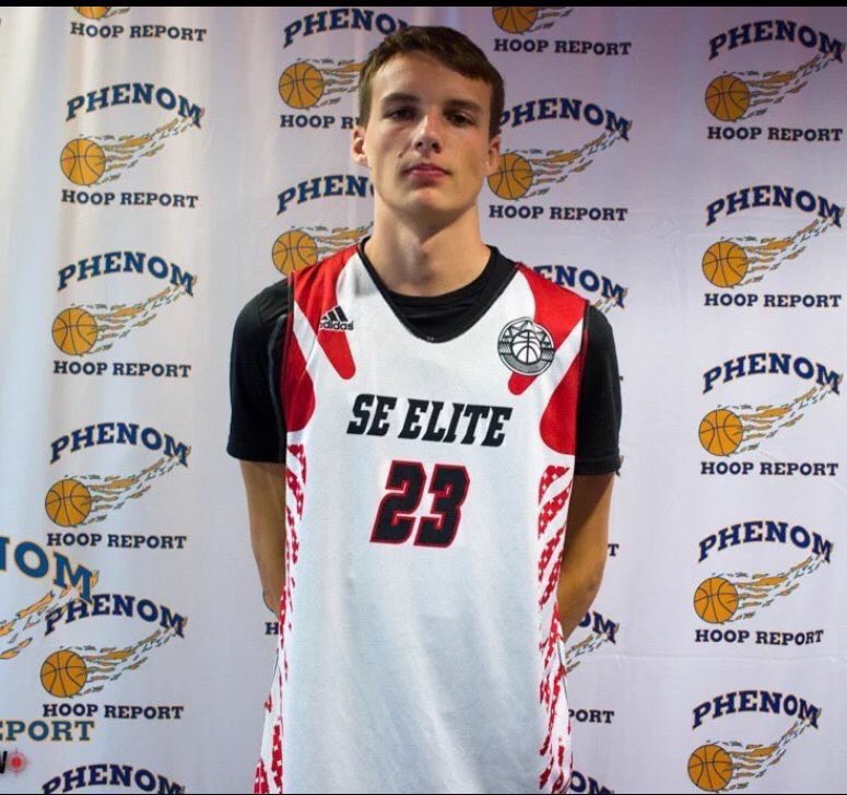 Phenom_Hoops's tweet photo. #SummerHavoc Standout 6'7 2018 Caleb Edwards of CP25 SE Elite 16s has been offered by UNF https://t.co/zN2IRv99nc
