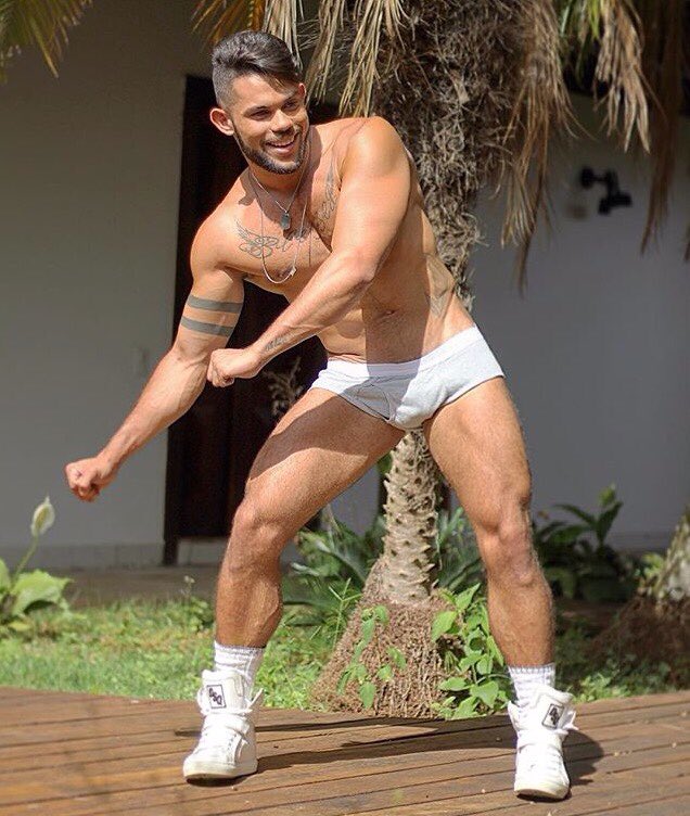 aassdeerrr's tweet photo. You should follow me on tumblr :oguzokeanos https://t.co/k5zdC4V8NW
