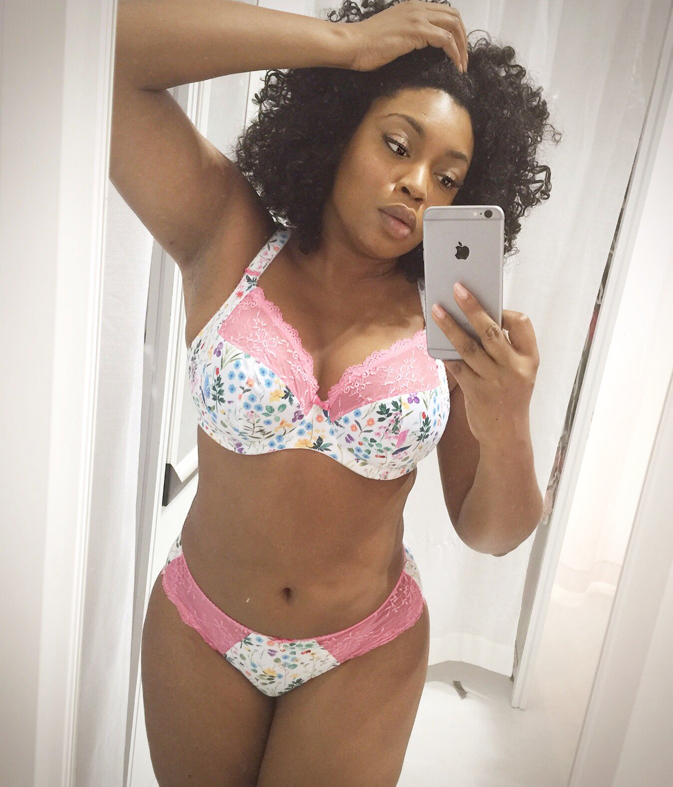 Liris Crosse on Twitter 