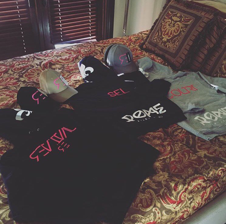 RomeoMiller's tweet photo. New exclusive @romeeverything arrivals for my @revivaltour familía. 👌💕 https://t.co/lUXA8mIUsq