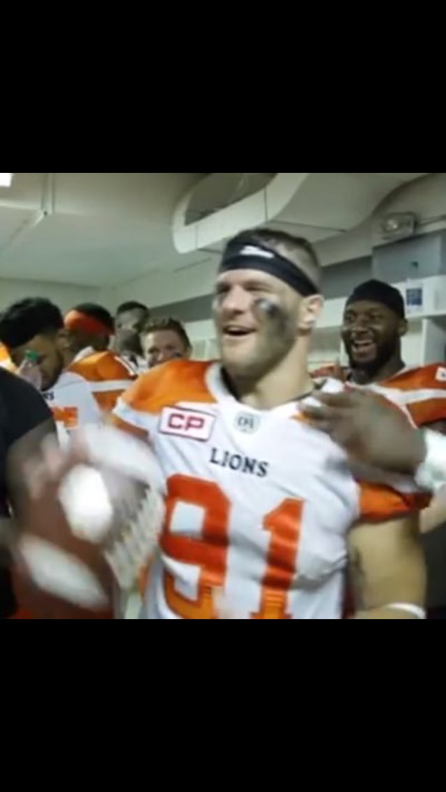 Joshbrown66's tweet photo. Former Cal Poly Mustangs Cameron Ontko and Burton DeKoning representing in the CFL! @Burton_Dekoning @CamOntkoLB https://t.co/ANQslYFfop