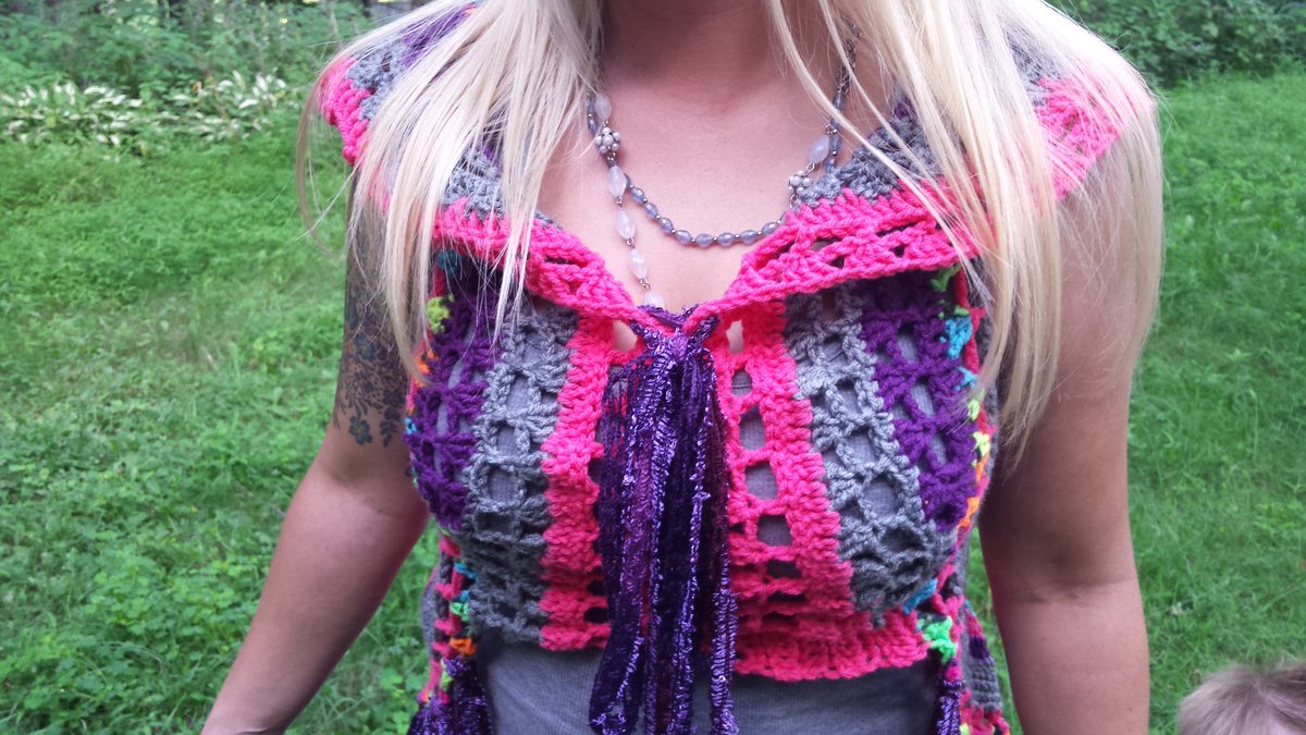 nova_knowledge's tweet photo. New crochet spiral vest ♡ https://t.co/WWnhhQQDvK https://t.co/Gxq2TF4E7M