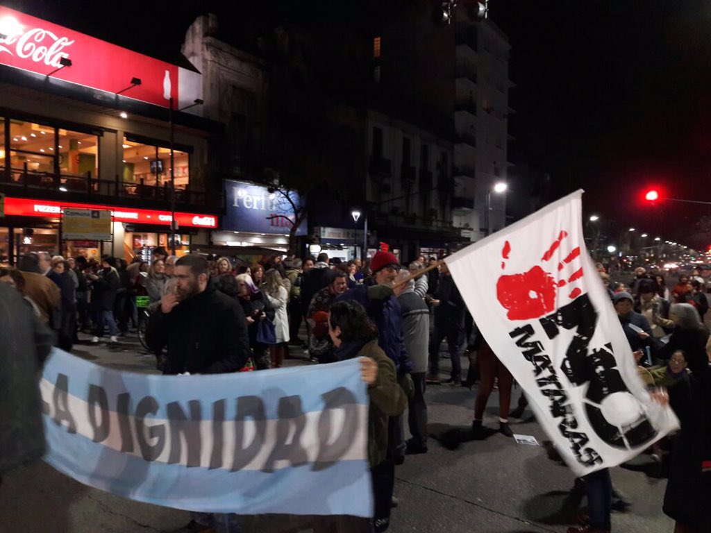 nomataras's tweet photo. "La luz y el gas no son un negocio, son un DERECHO" #Ruidazo Parque Patricios Pompeya #Comuna4 https://t.co/XlWEmyeONn