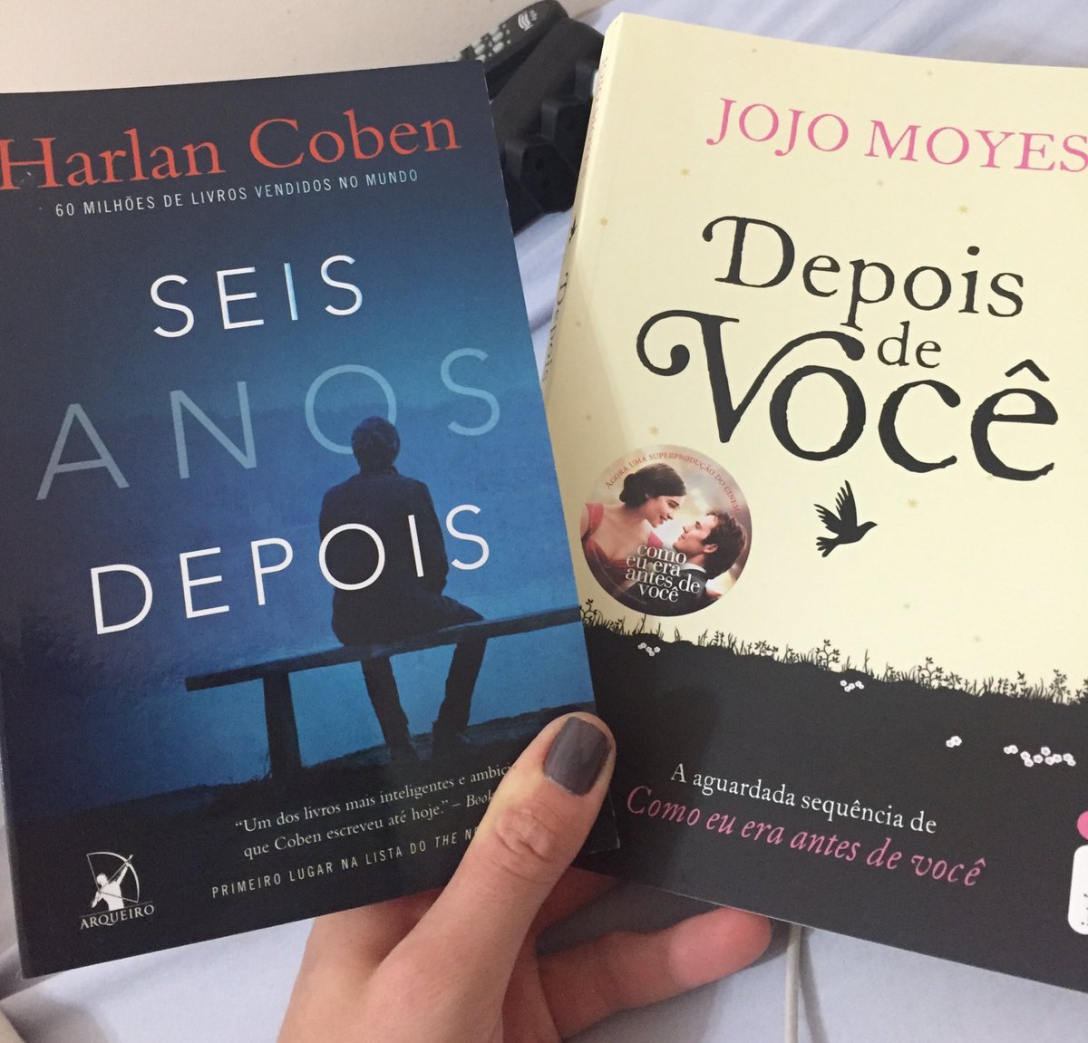 marjocorrea's tweet photo. @Kimcorrea06 @daphicorrea1 #nextbooks 😍😍 https://t.co/F7NhO8Di94