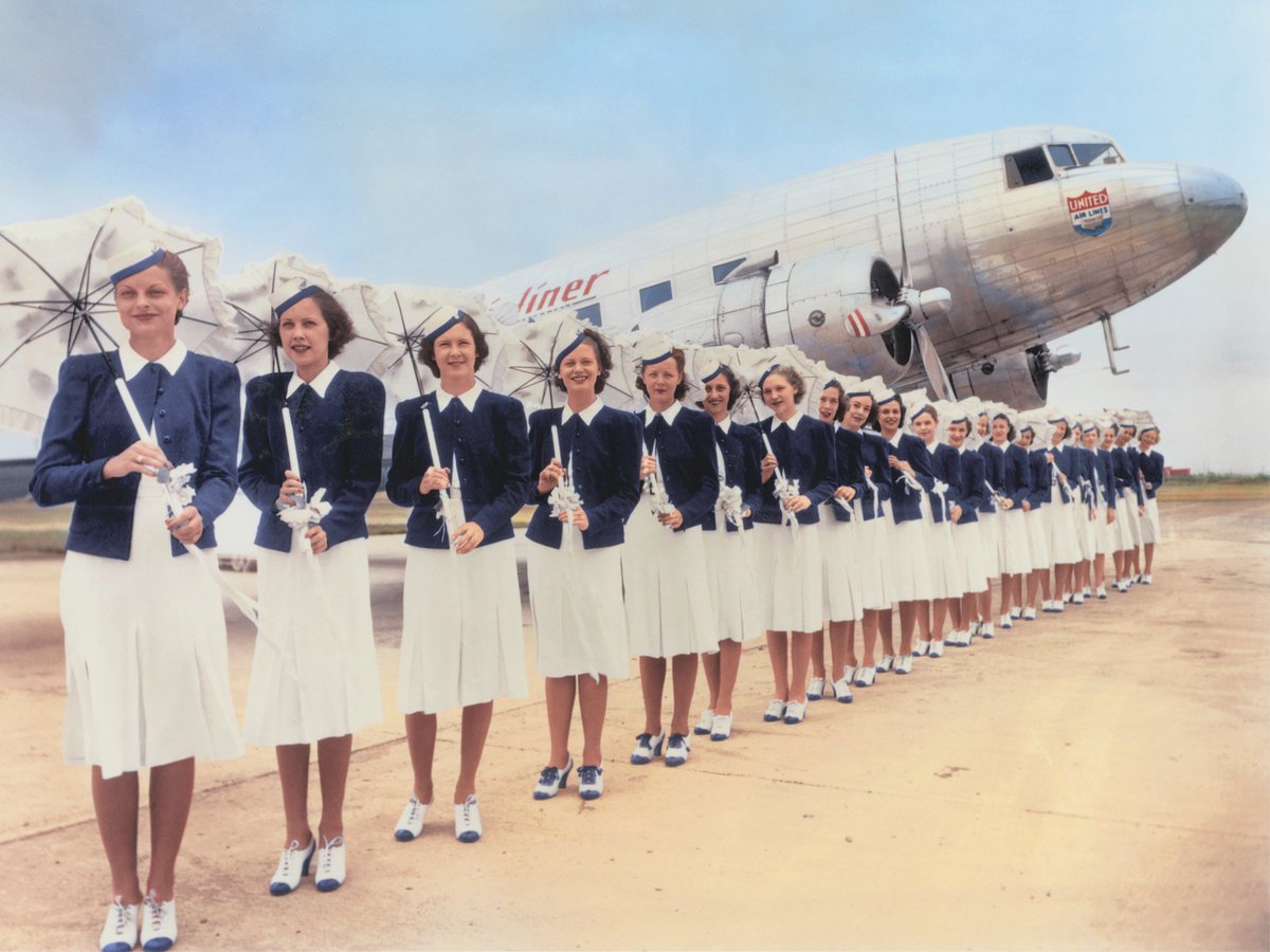 GlamAmor's tweet photo. Hollywood costume designers like #HowardGreer + #JeanLouis designed airline uniforms, too: https://t.co/Gy6VugHfsL https://t.co/OH1zhwN9yf