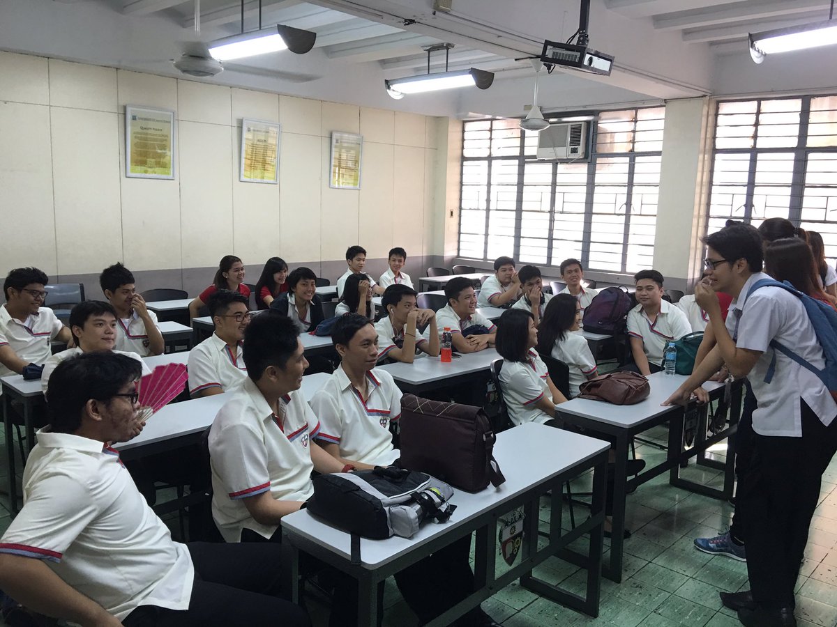usticssc's tweet photo. IICS Freshies are now preparing for their #CampusTour2016 #USTFreshmenWeek2016 #IICSperience https://t.co/dfzadPr4eF