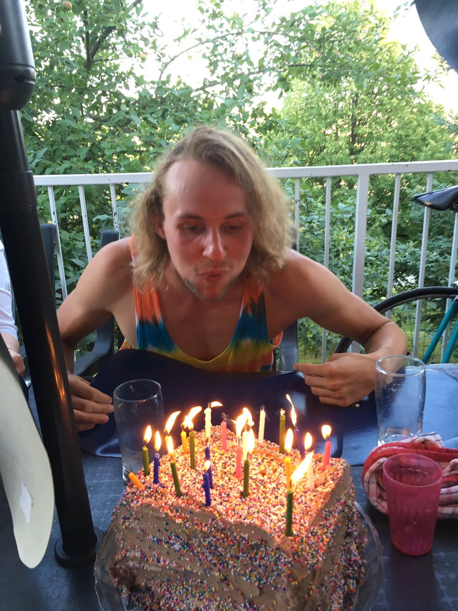 @ElmarHeger <a href="/realzrussellp/">Russell Pennock</a>