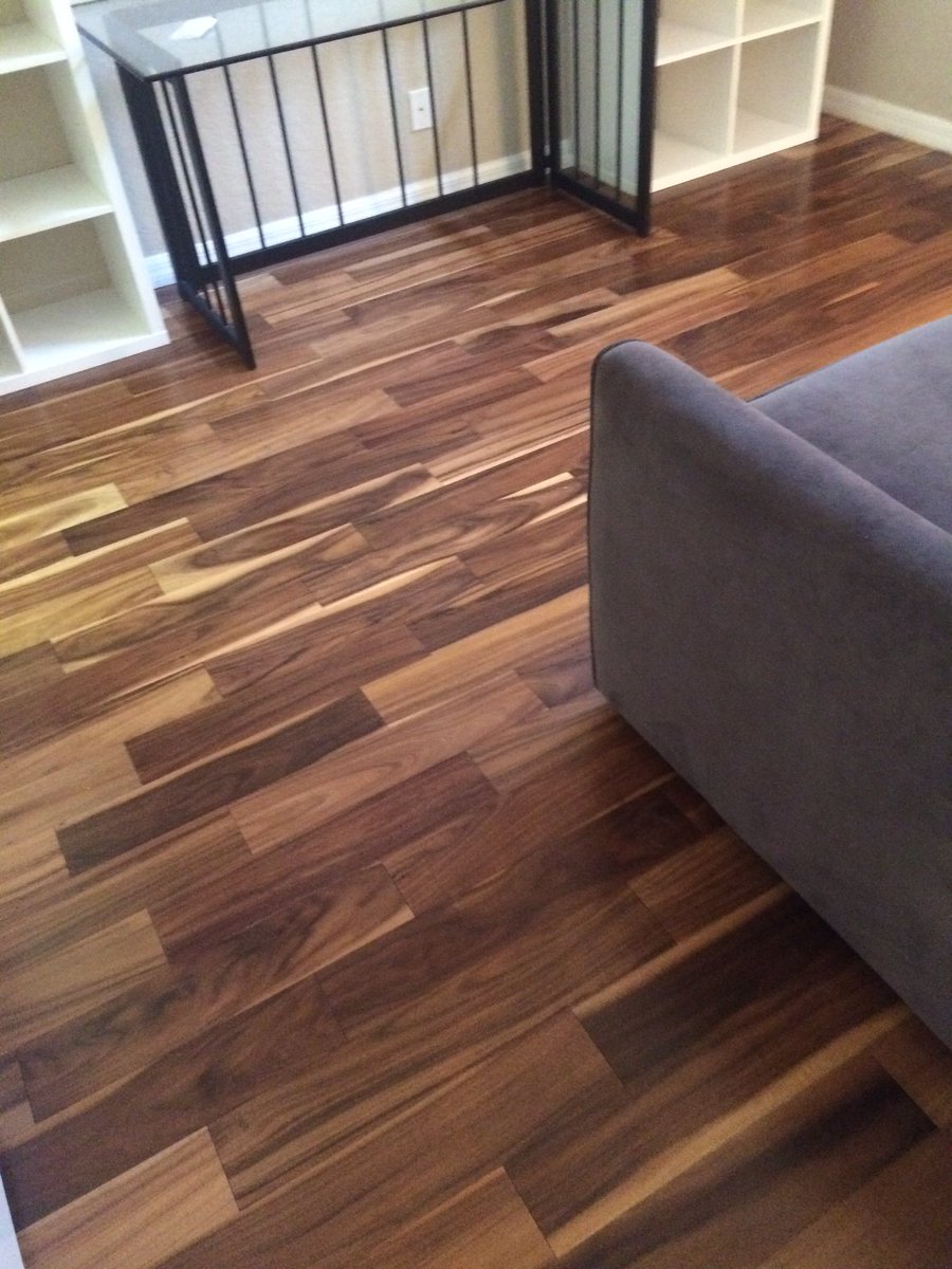 quantumfloors's tweet photo. Smooth finish Natural Acacia. https://t.co/TloTqF6G1V