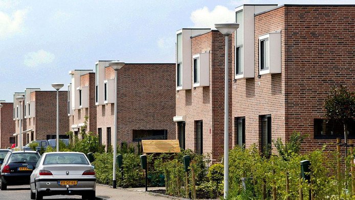 ADnl's tweet photo. Huwelijken in VINEX-wijken houden langer stand
https://t.co/wCxGMJTG4n https://t.co/FjSA0dNi04