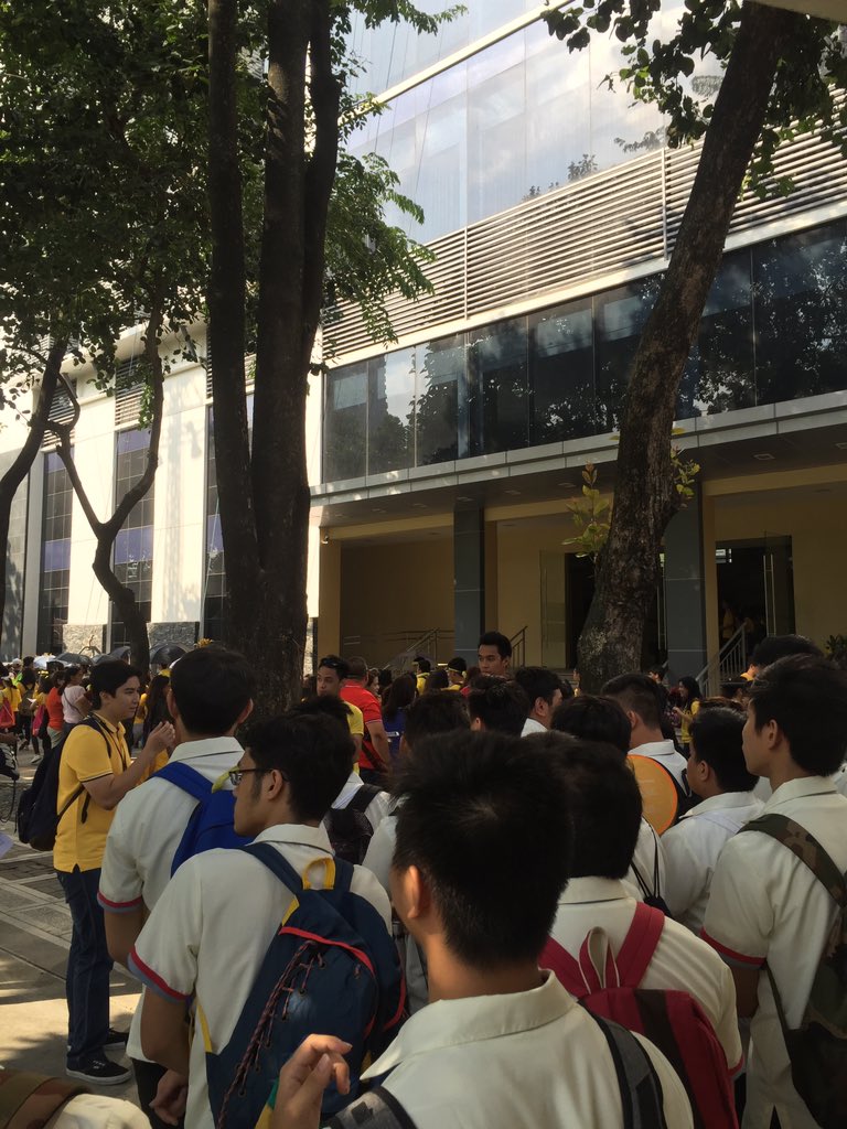 USTSITE's tweet photo. First stop; BGPOP. #ThomExploreUST #USTFreshmenWeek2016 https://t.co/7XyhJDcq1W
