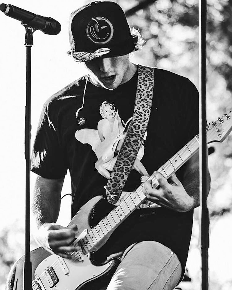 Emblem3Arg's tweet image. Wesley publicó estas fotos nuevas en Instagram.