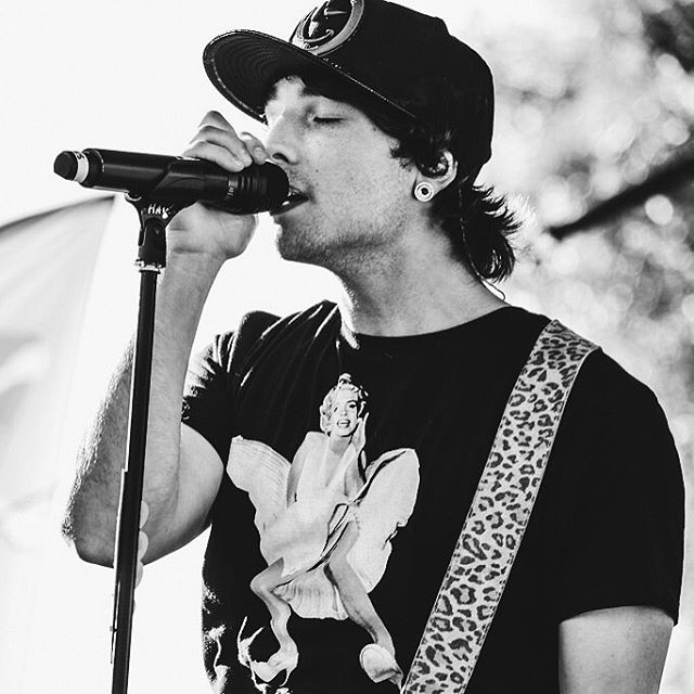 Emblem3Arg's tweet image. Wesley publicó estas fotos nuevas en Instagram.