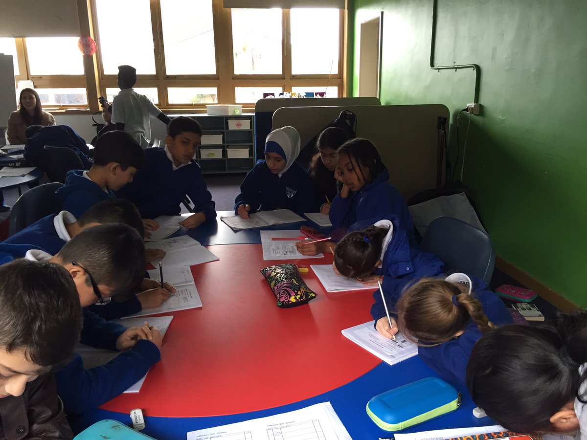 merrylandseast's tweet photo. Zone P planning their new #edVentureTime projects. https://t.co/z0N6VFLONF