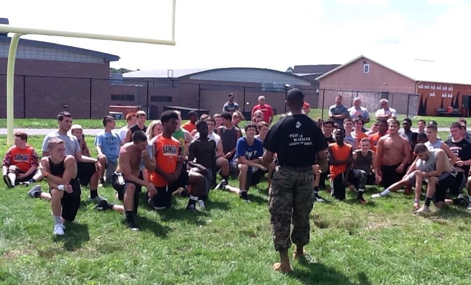 EHTFB_Eagles's tweet photo. RETWEET if you think you got better today doing the US MARINE Workout! https://t.co/FwzoJq2YkC