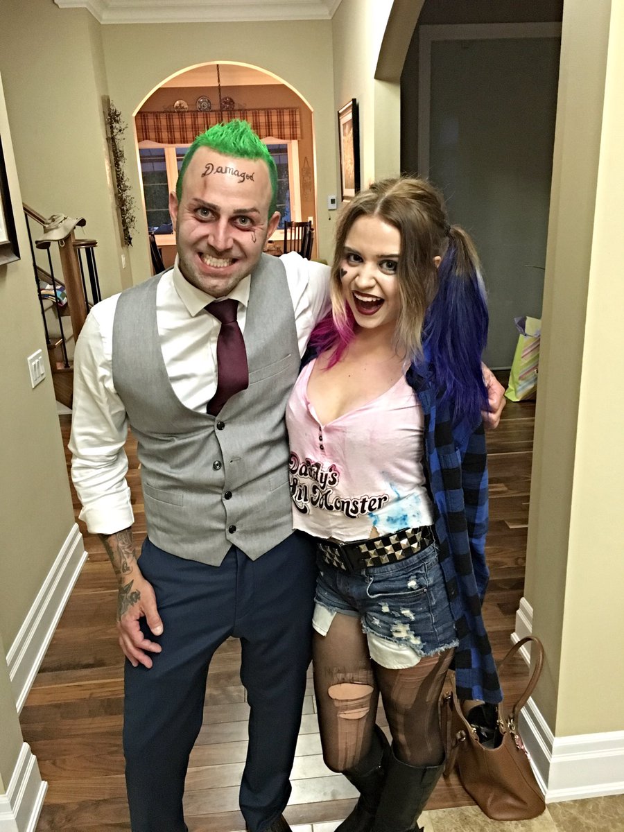 theglencoyle's tweet photo. When your little sis wants to dress up. https://t.co/E6IH3wx38M