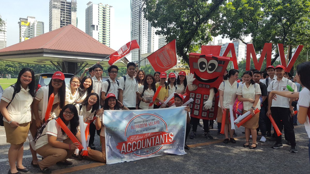 UST_ASC's tweet photo. Our AMV Freshies are now ready to enter the Arch of the Centuries!!! #AMVAdventure #AMVDOZENSTOP https://t.co/uyCPJq8e7C